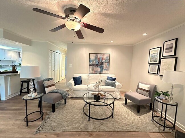 Foto del edificio - 2249 Runnymead Ridge SE