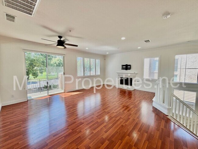 Building Photo - 5912 Pine Valley Dr