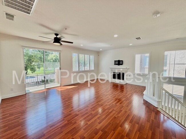 Foto del edificio - 5912 Pine Valley Dr
