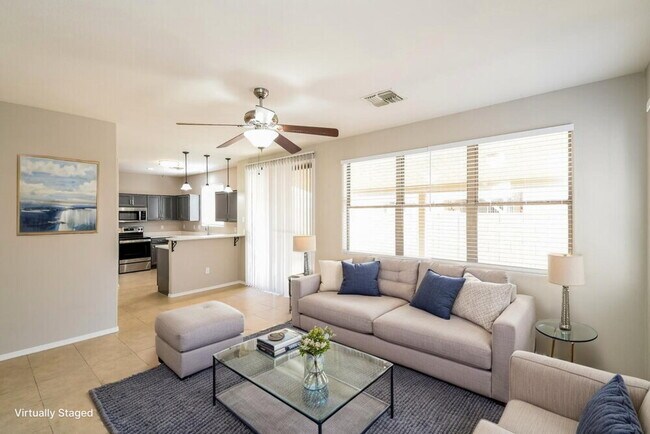 Foto del edificio - 8935 E Capri Ave