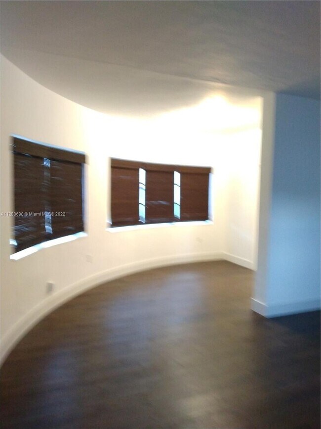 Building Photo - 245 83rd St