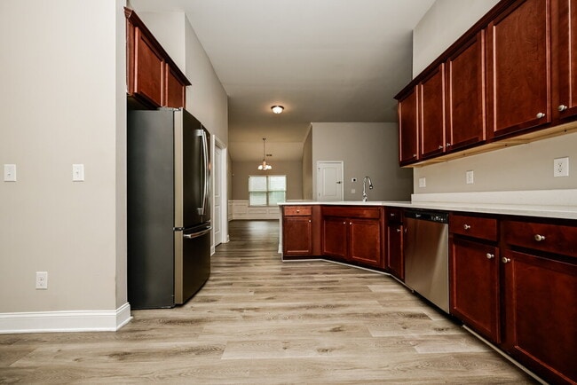 Building Photo - 4974 Summersun Dr