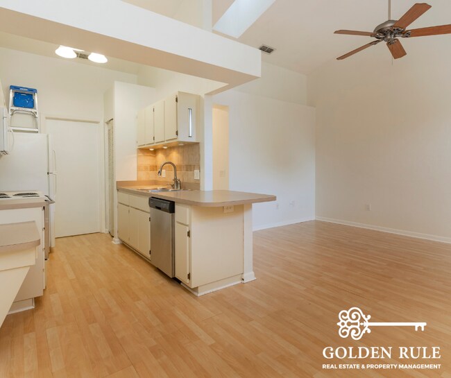 Foto del edificio - 2850 SW 38th Pl