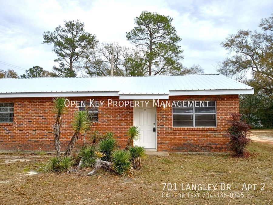 Primary Photo - 701 Langley Dr