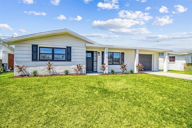 Building Photo - 13617 Frances Ave