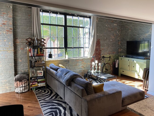 Foto del edificio - 1509 E Baltimore St