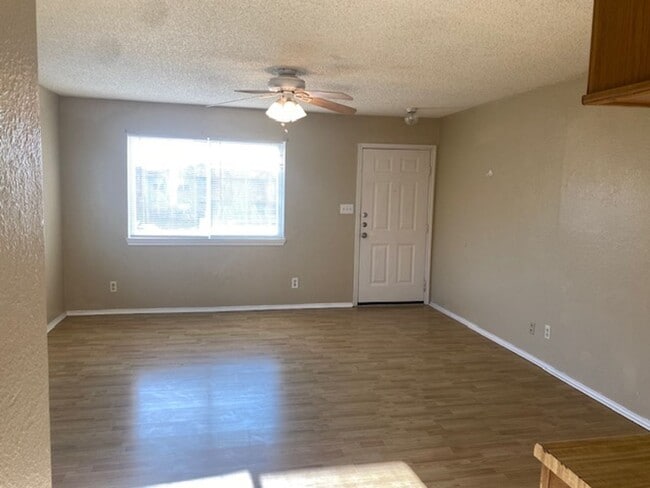 Photo - 5630 Brookview Ct Apartment