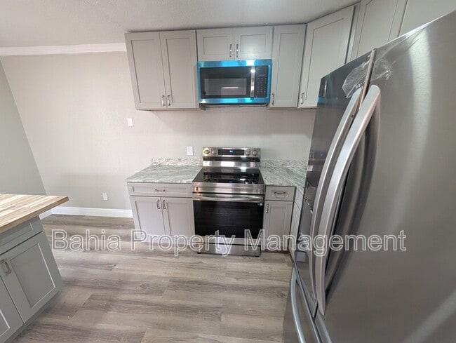 Foto del edificio - 5521 Bay Blvd