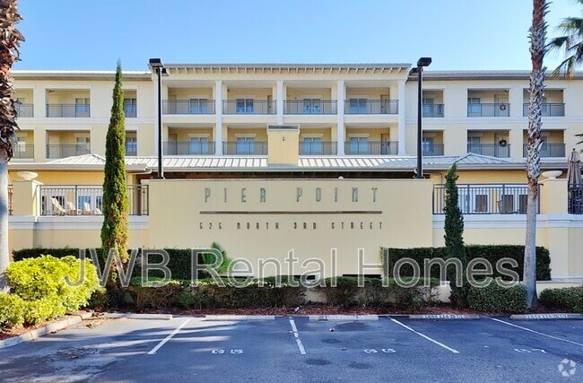 Building Photo - 525 3rd St N