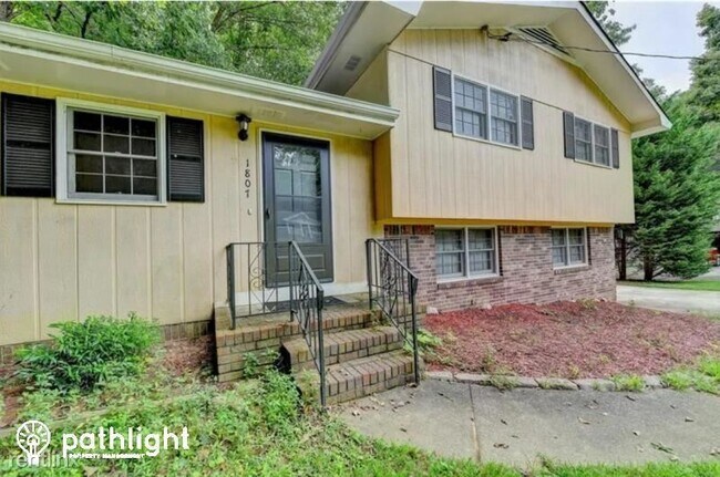 Building Photo - 3 br, 2 bath House - 1807 Creveis Rd UNIT