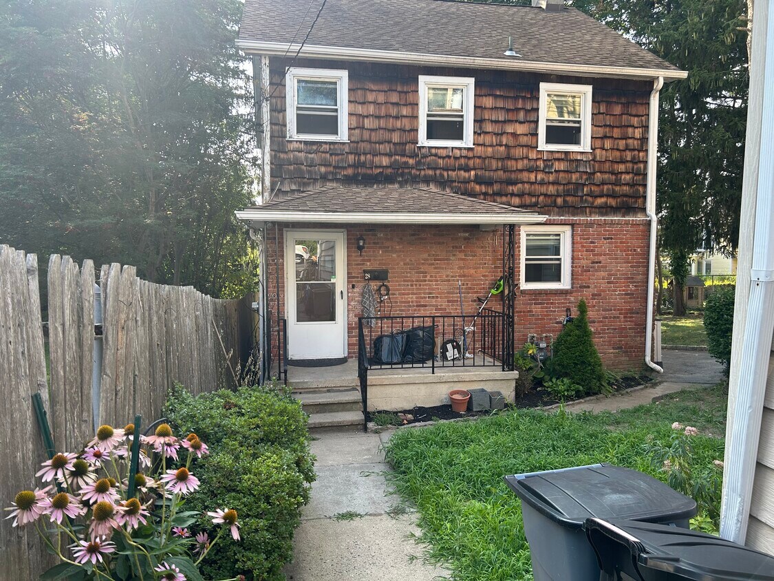 Foto principal - 28 S Eckar St