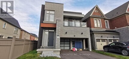 Building Photo - 15 Comet St