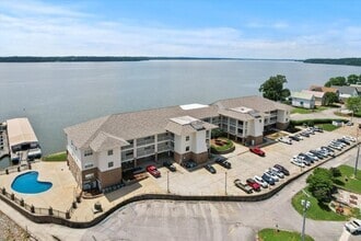 Building Photo - 6122 Bay Village Dr