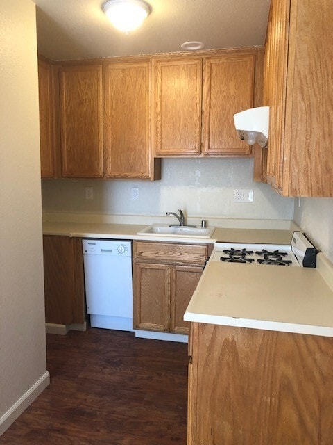 Building Photo - rh4049ArthurAsheCir