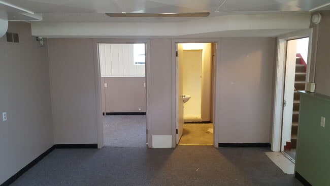 Lower-level - 901 N 6th St