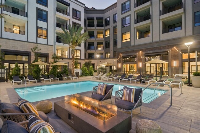 Link OC - Link OC Apartments