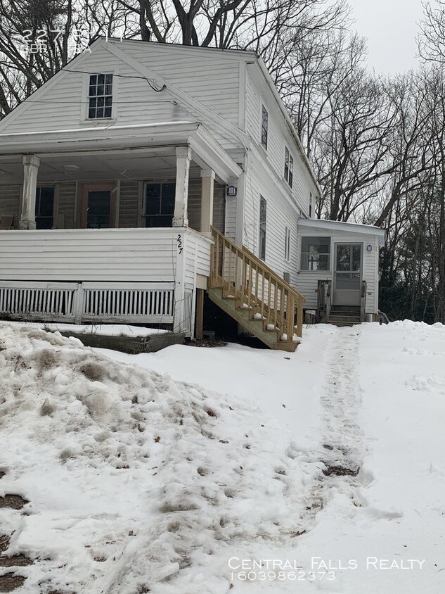 Primary Photo - Single Family House for Rent !