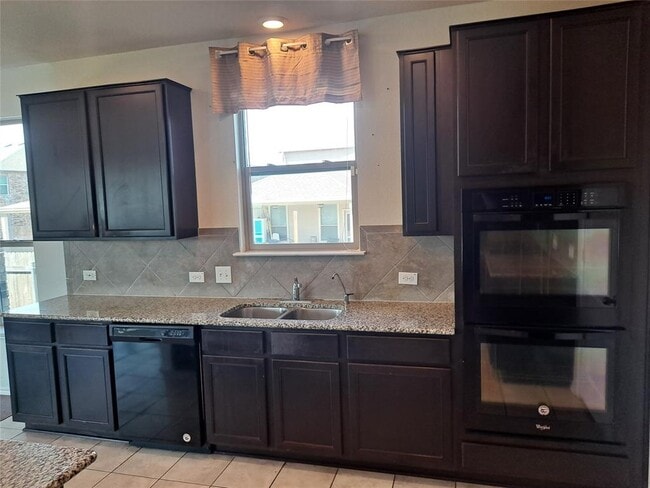 Building Photo - 670 Landon Samuel Lp