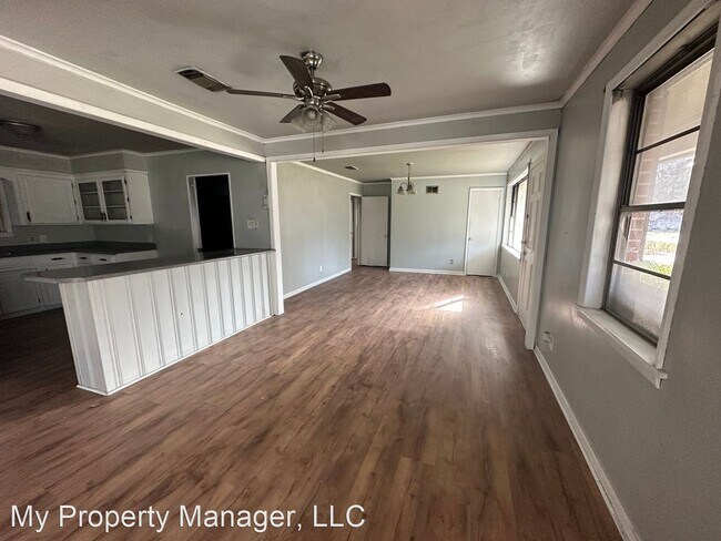 Building Photo - 3 br, 2 bath House - 9121 Laurie Lane