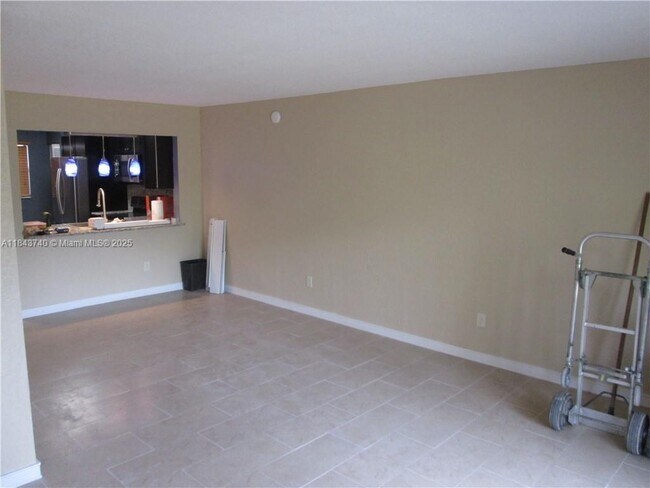 Foto del edificio - 901 NE 209th Terrace