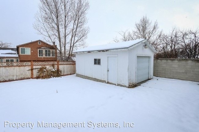 Building Photo - 6021 S Milstead Ln