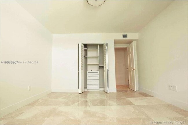 Foto del edificio - 177 Ocean Lane Dr