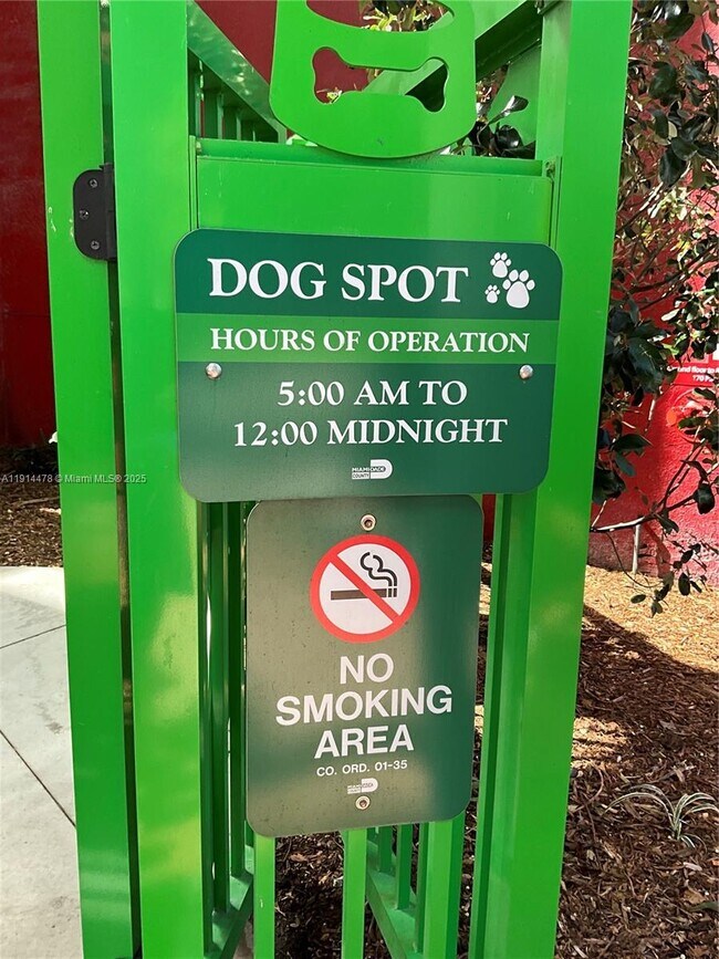 Foto del edificio - 133 NE 2nd Ave