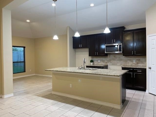 Foto del edificio - 507 Altozano Dr