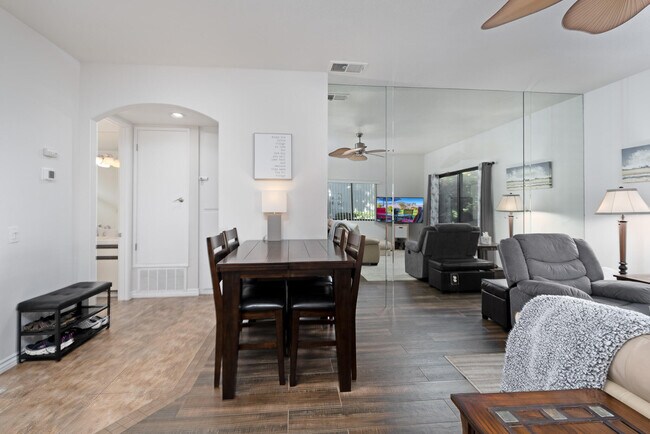 Building Photo - 28613 Taos Ct