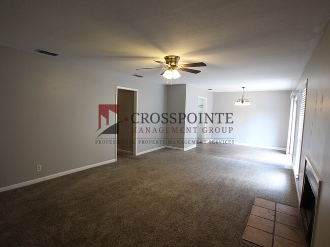 Building Photo - 2 Bed 2 Bath Apartment in Central Tyler!