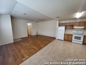 Building Photo - 7339 Golf Vista Blvd