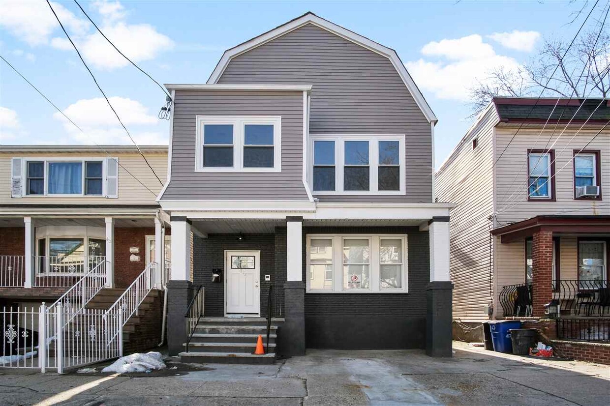 Primary Photo - 45 Sheffield St