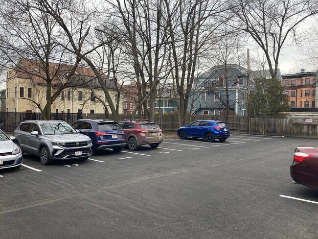 Foto del edificio - 14 Trowbridge St