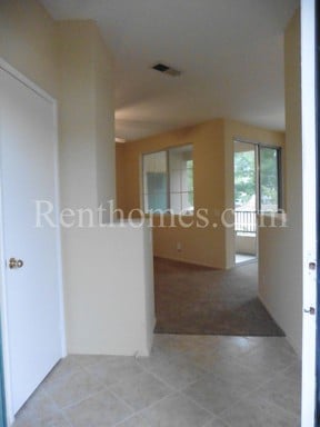 Building Photo - 10710 Sabre Hill Dr