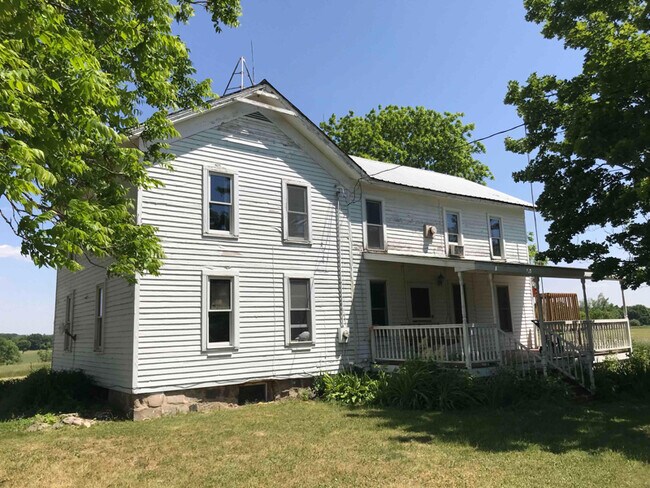 Building Photo - 8400 N Vining Rd