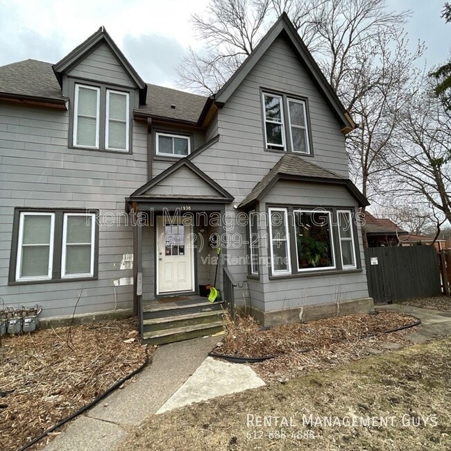 Building Photo - 1938 Roblyn Ave