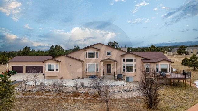 Photo - Country Living on 13.5 Acres House