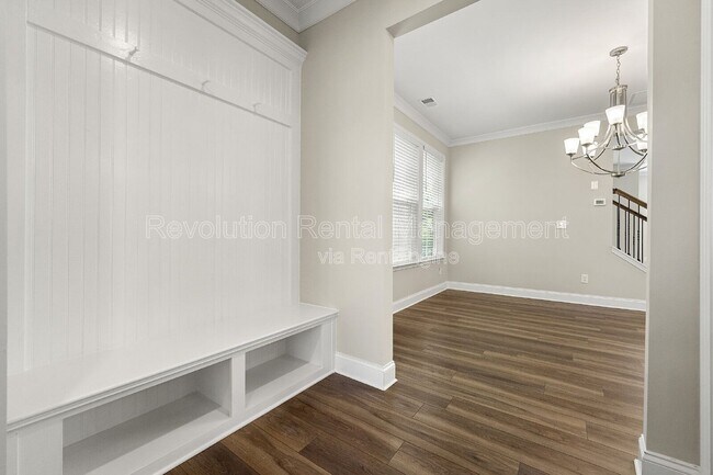 Foto del edificio - 105 W Dixie Ave SE