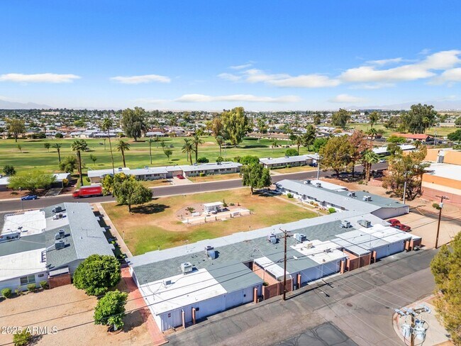 Foto del edificio - 10612 W Oakmont Dr