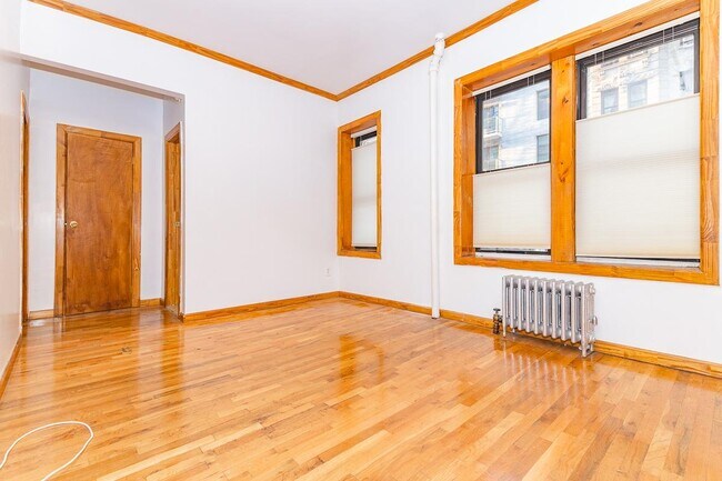 Building Photo - 228 S 3rd St