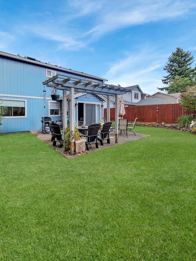 Building Photo - Beautiful N Bennett Street Home ****COMING SOON****