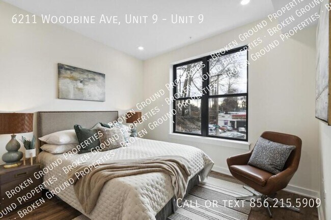 Building Photo - 6211 Woodbine Ave