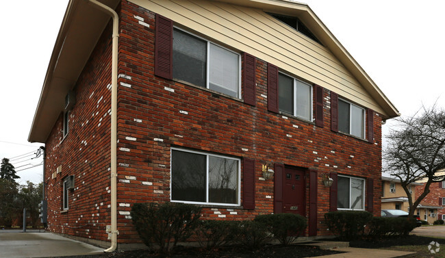 Building Photo - Heritage Apartments