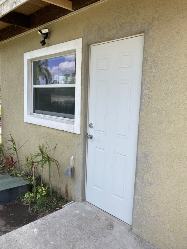 Building Photo - 1709 Furey Dr