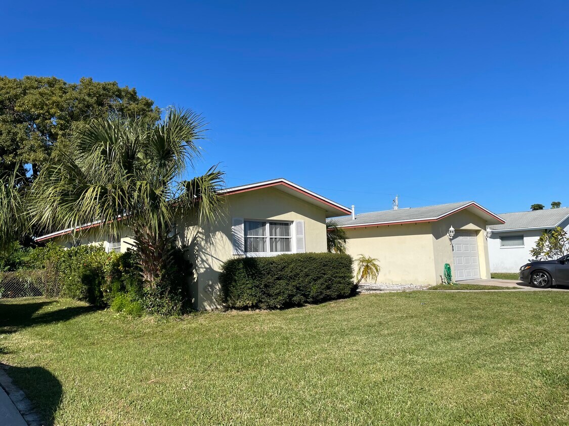 795 2nd St, Merritt Island, FL 32953 House Rental in Merritt Island