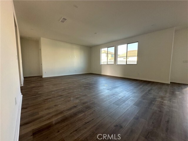 Building Photo - 4536 Bandon Ave
