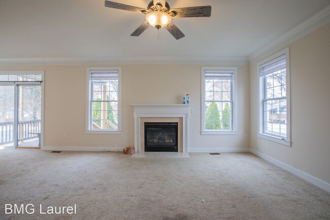 Building Photo - 4 br, 3 bath House - 706 215th St