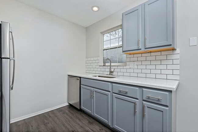 Building Photo - 7401 West 61st Street, Unit 3