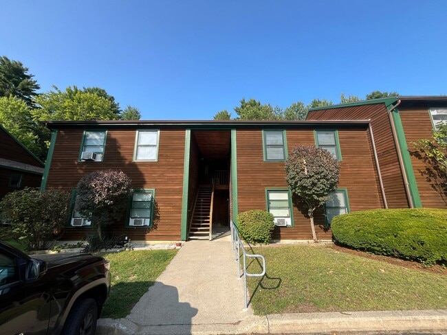 2BD/1BA Second Floor Unit - 2BD/1BA Second Floor Unit Apartment