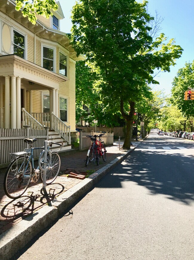 Foto del edificio - 356 Harvard St